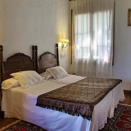 酒店 卡塞里奥德莫扎佳乡间别墅酒店 4*