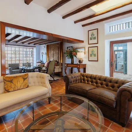 酒店 卡塞里奥德莫扎佳乡间别墅酒店 4*