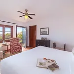 El Grifo Hotel