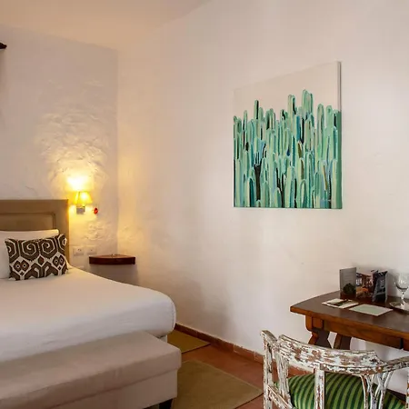 El Grifo Hotel 4*
