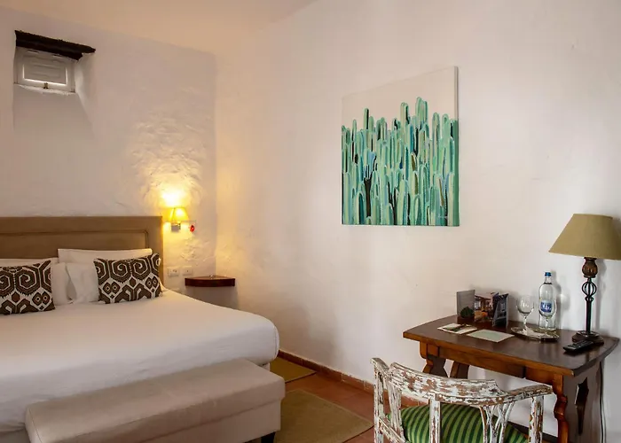 El Grifo Hotel 4*